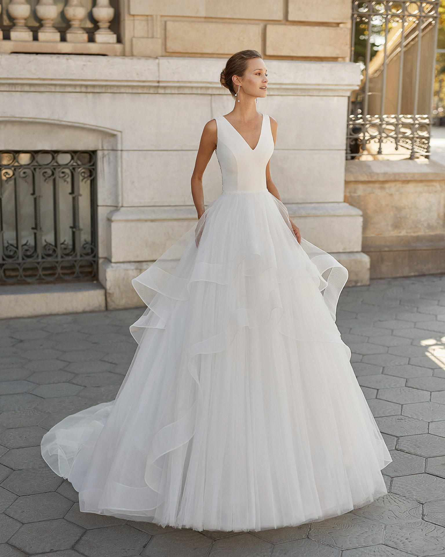 Princess wedding dress, tulle, crepe and beading. V-neck and jewel back. 2022  Collection.